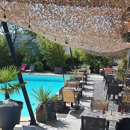 Hotel Le Clos De Sangonis 2*